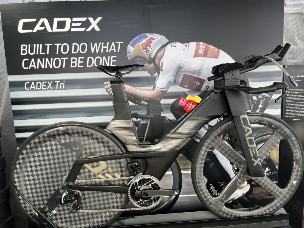 bikeport二子玉川店OPEN TREK・CADEXメインのコンセプトストア